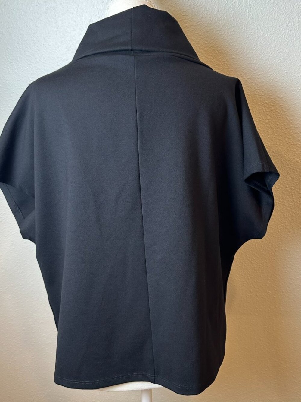 ISLE by Melis Kozan Black Funnel Cowl Neck Pullover Top Size Med Boxy Athleisure - Picture 3 of 9